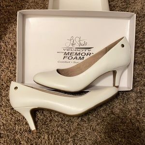 Life Stride White Parigi Women's Pump Heels